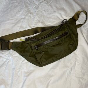 Athleta via waist bag green camo belt sling bag